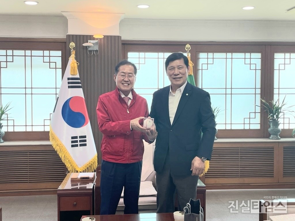 허구연 KBO 총재, 홍준표 대구시장 [KBO 제공 재판매 및 DB 금지]
