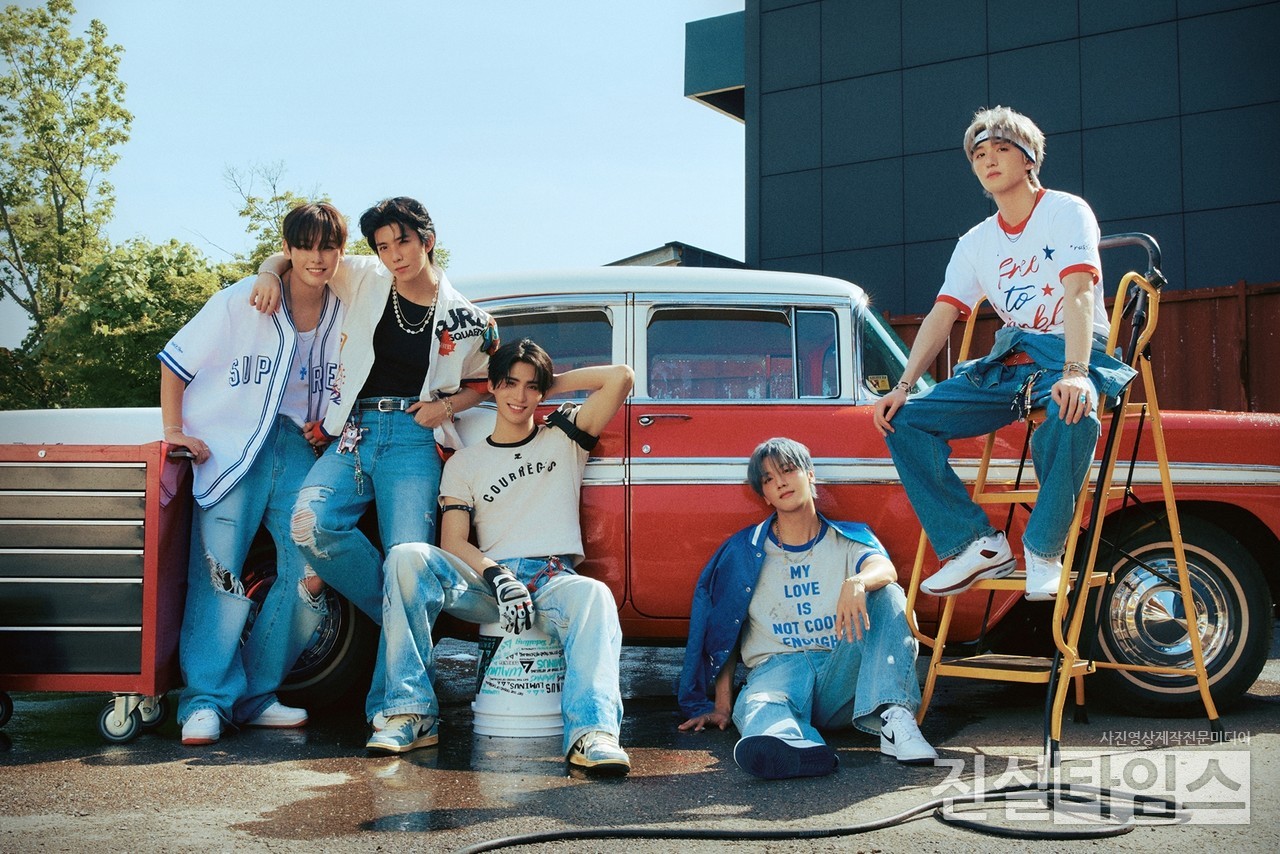 그룹 SF9(에스에프나인) [FNC엔터테인먼트 제공 재판매 및 DB 금지]