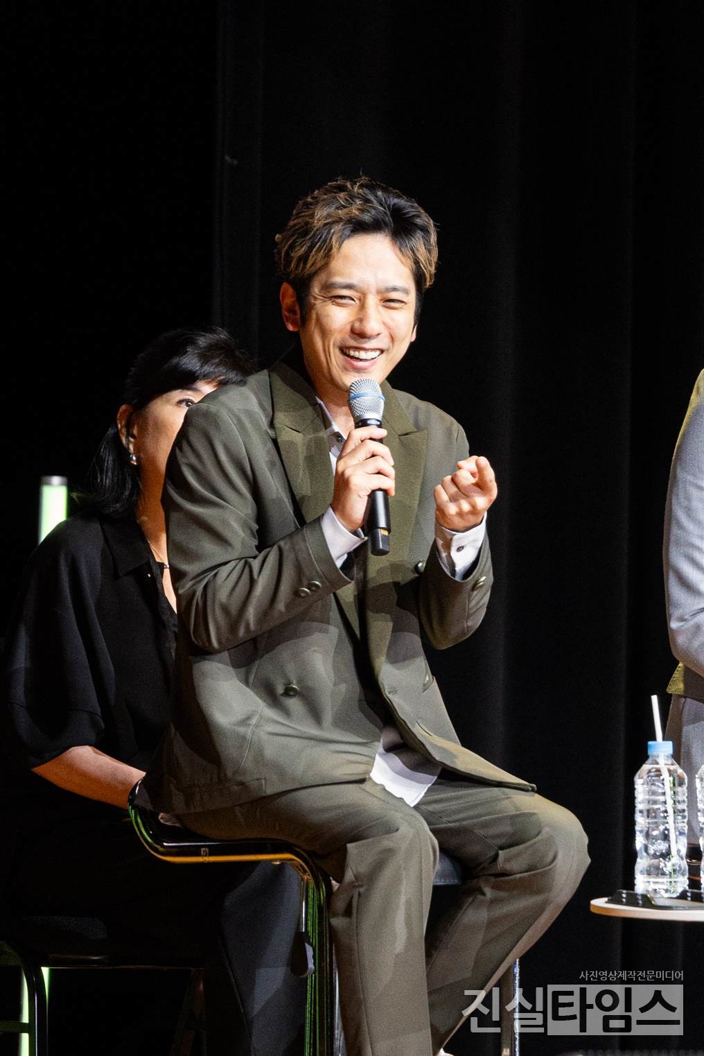 일본의 인기 그룹 아라시의 멤버이자 대표 배우인 '니노미야 카즈나리' [프로막스 코리아(PROMAX KOREA) 제공 재판매 및 DB 금지]