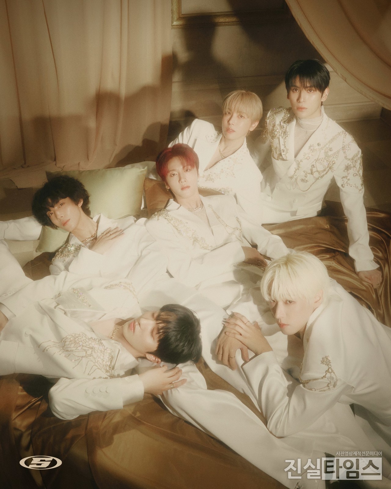 그룹 SF9(에스에프나인) [FNC엔터테인먼트 제공 재판매 및 DB 금지]